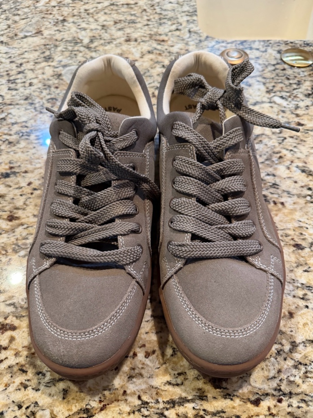 Simple OG gum sole Men's Suede size 12 new without tags